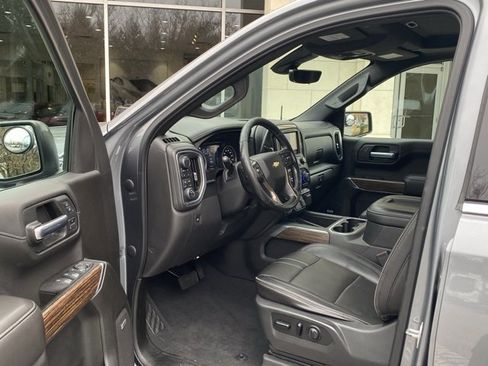 Used 2019 Chevrolet Silverado 1500 High Country w/ Technology Package image 15