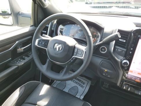 Used 2026 RAM 2500 Laramie AWD/4WD image 17