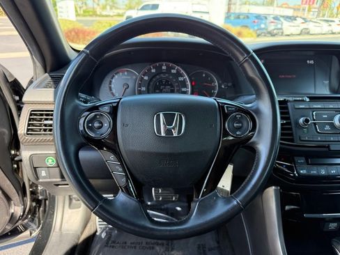 Used 2017 Honda Accord Sport image 22