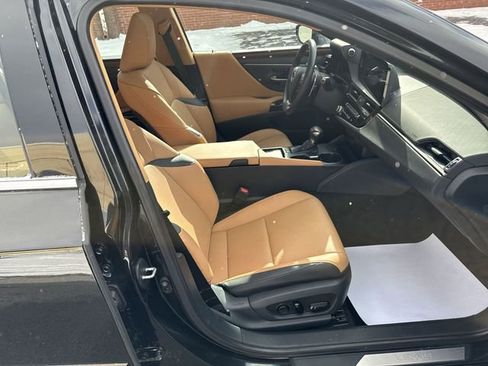 Used 2024 Lexus ES 300h 300h image 27