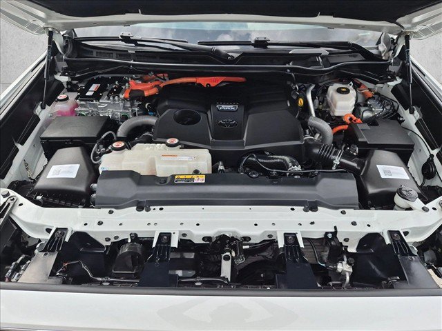 Used 2024 Toyota Sequoia Capstone AWD/4WD image 30