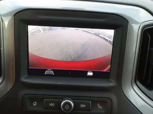 Used 2021 Chevrolet Silverado 1500 Custom Trail Boss w/ LPO, Dark Essentials Package image 11