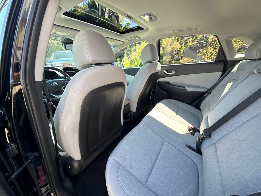 Certified 2023 Hyundai Kona SEL FWD image 21