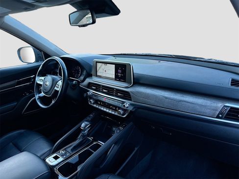 Used 2022 Kia Telluride EX w/ EX Premium Package image 31