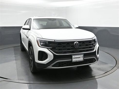 New 2026 Volkswagen Atlas Cross Sport SE image 22