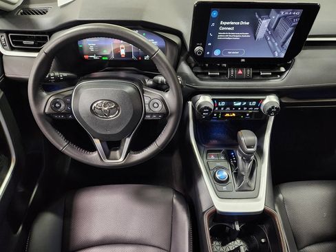Used 2025 Toyota RAV4 Limited AWD/4WD image 48