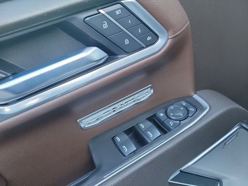 Used 2025 GMC Sierra 1500 Denali image 13