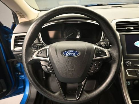 Used 2019 Ford Fusion SE image 19