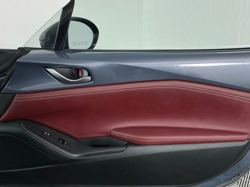 Used 2020 MAZDA MX-5 Miata RF Grand Touring RWD image 20
