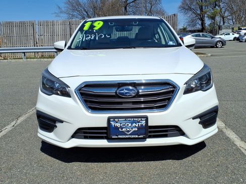 Used 2019 Subaru Legacy 2.5i Premium image 2