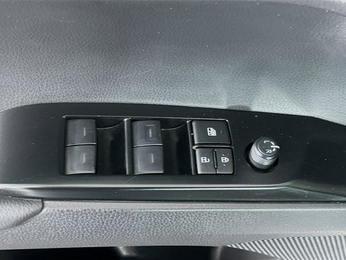 Used 2025 Toyota Camry LE image 15