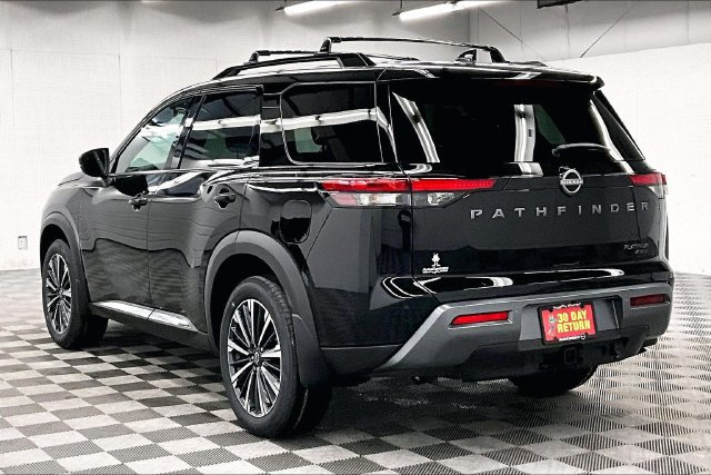 New 2026 Nissan Pathfinder Platinum w/ Cargo Package AWD/4WD image 4