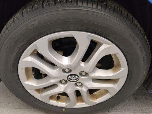 Used 2017 Toyota Yaris iA image 31