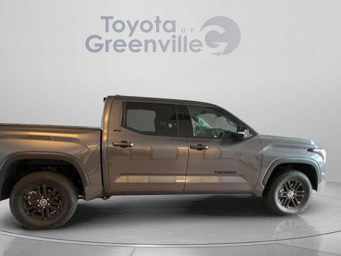 Used 2023 Toyota Tundra SR5 w/ SR5 Premium Package AWD/4WD image 7