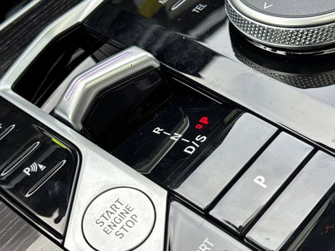 New 2026 BMW X6 xDrive40i w/ Premium Package image 25