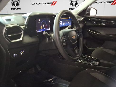 Used 2024 Chevrolet TrailBlazer LT image 13