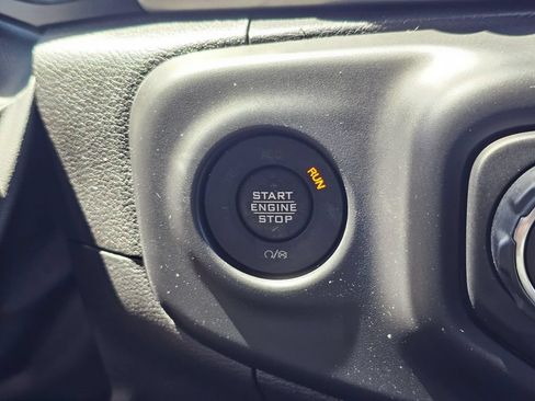 Used 2022 Jeep Wrangler Unlimited Sport AWD/4WD image 30