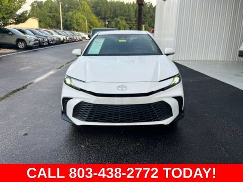 Used 2026 Toyota Camry SE FWD image 37