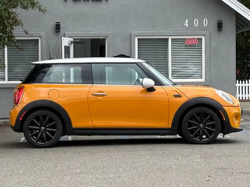 Used 2014 MINI Cooper 2-Door Hardtop FWD image 4