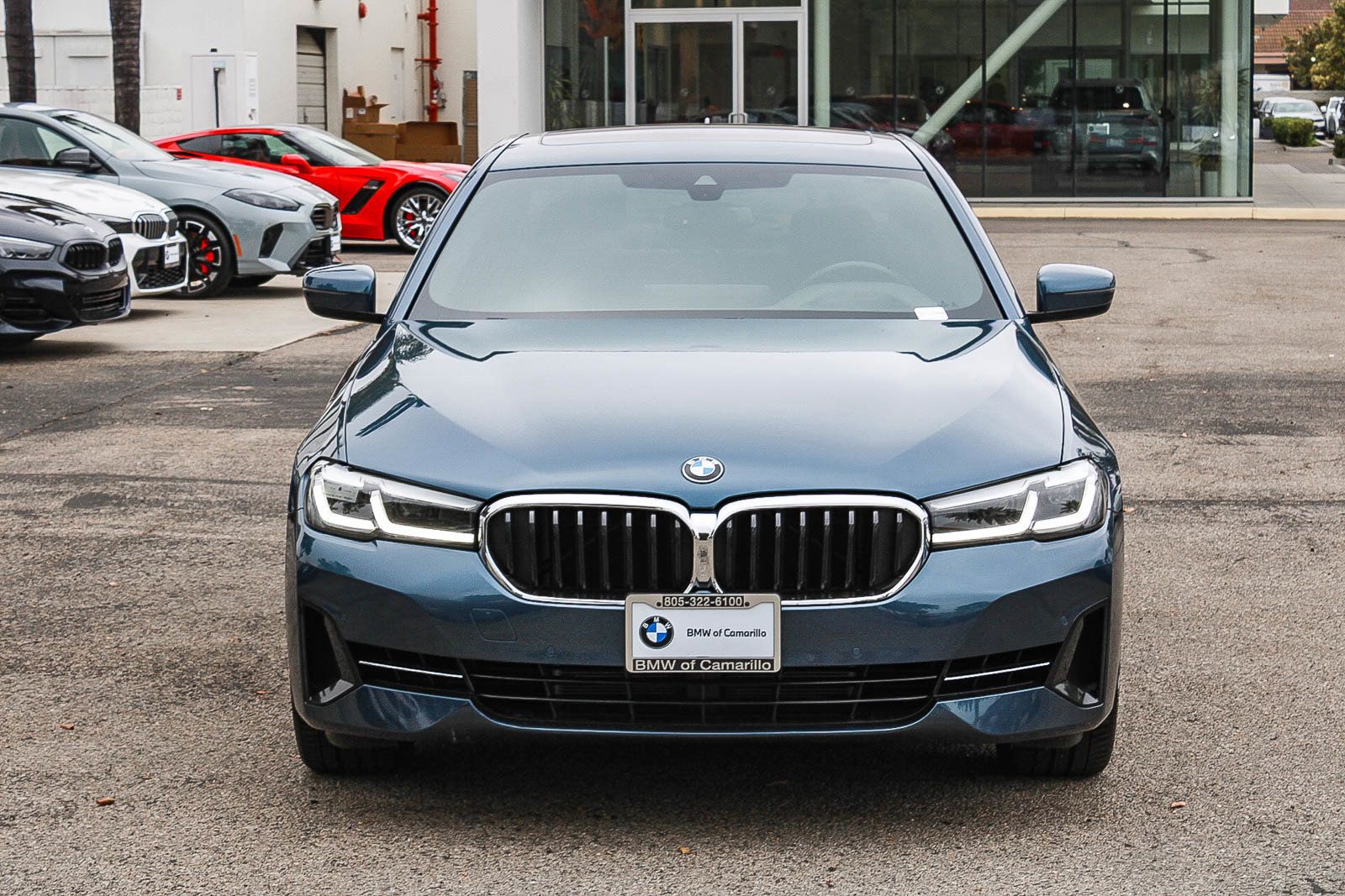 Used 2023 BMW 540i w/ Premium Package RWD image 2