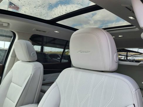 New 2026 Buick Enclave Avenir w/ Super Cruise Package image 17