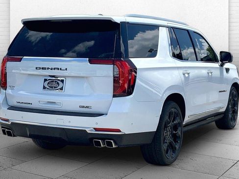 Used 2026 GMC Yukon Denali AWD/4WD image 12