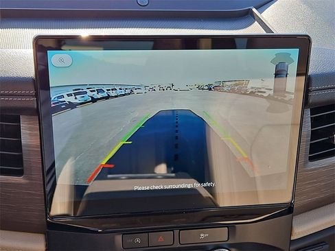 Used 2024 Ford Expedition Max Limited image 15