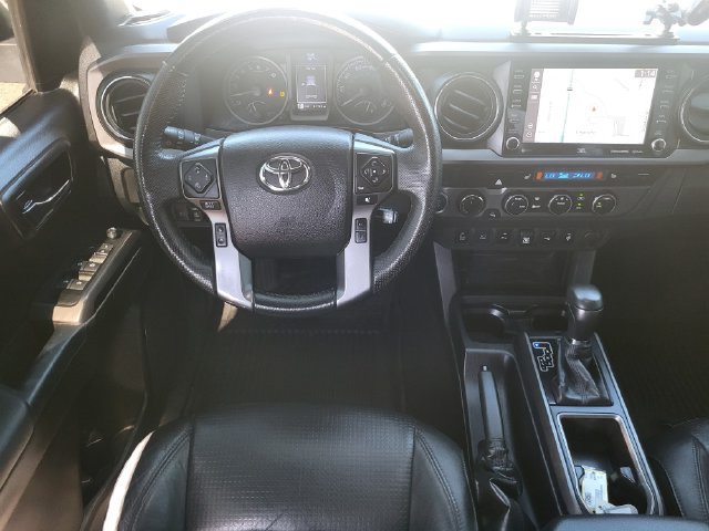 Used 2021 Toyota Tacoma TRD Off-Road w/ TRD Premium Off Road Package AWD/4WD image 22