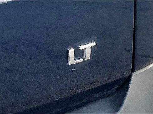 Used 2023 Chevrolet Traverse LT image 26