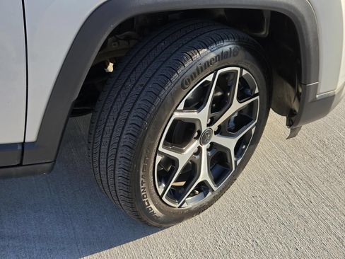 Used 2025 Jeep Compass Limited AWD/4WD image 8