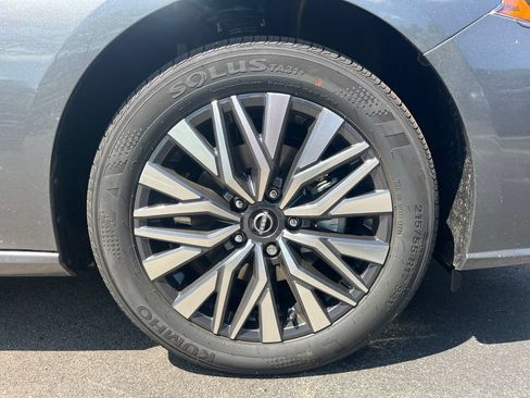 New 2026 Nissan Altima 2.5 SV AWD/4WD image 11