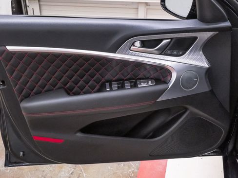 Certified 2022 Genesis G70 3.3T RWD image 25