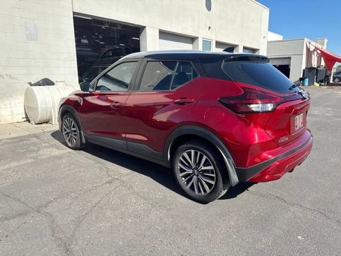Used 2023 Nissan Kicks SV FWD image 8