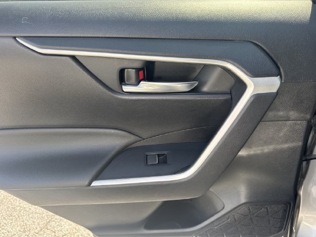Used 2021 Toyota RAV4 XLE Premium FWD image 21