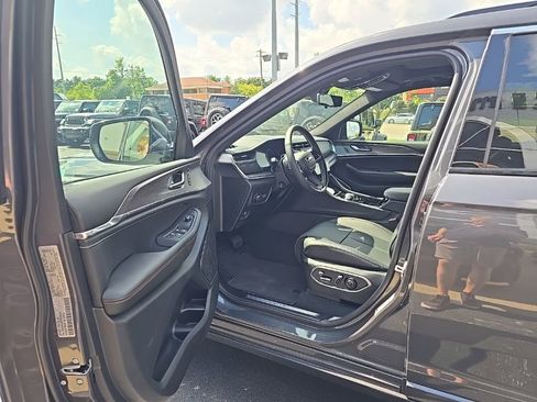 New 2025 Jeep Grand Cherokee L Overland w/ Advanced Protech Group III image 14