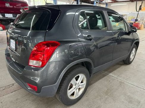 Used 2019 Chevrolet Trax LS AWD/4WD image 4