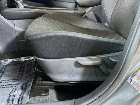 Used 2023 Nissan Kicks SV image 18