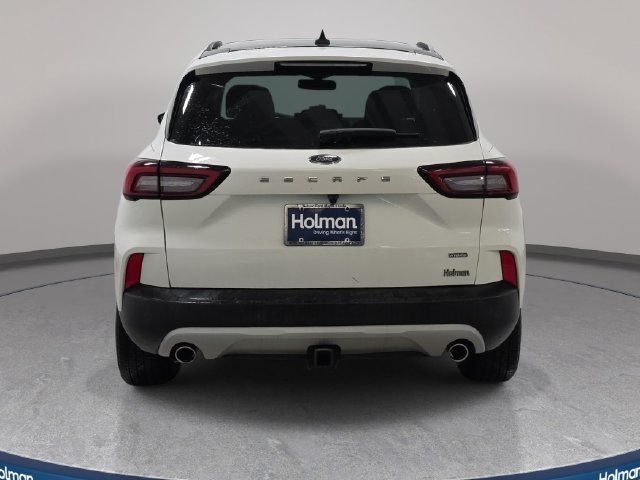 Certified 2023 Ford Escape SE w/ PHEV Premium Package FWD image 6