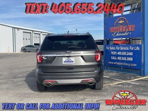 Used 2017 Ford Explorer XLT image 5