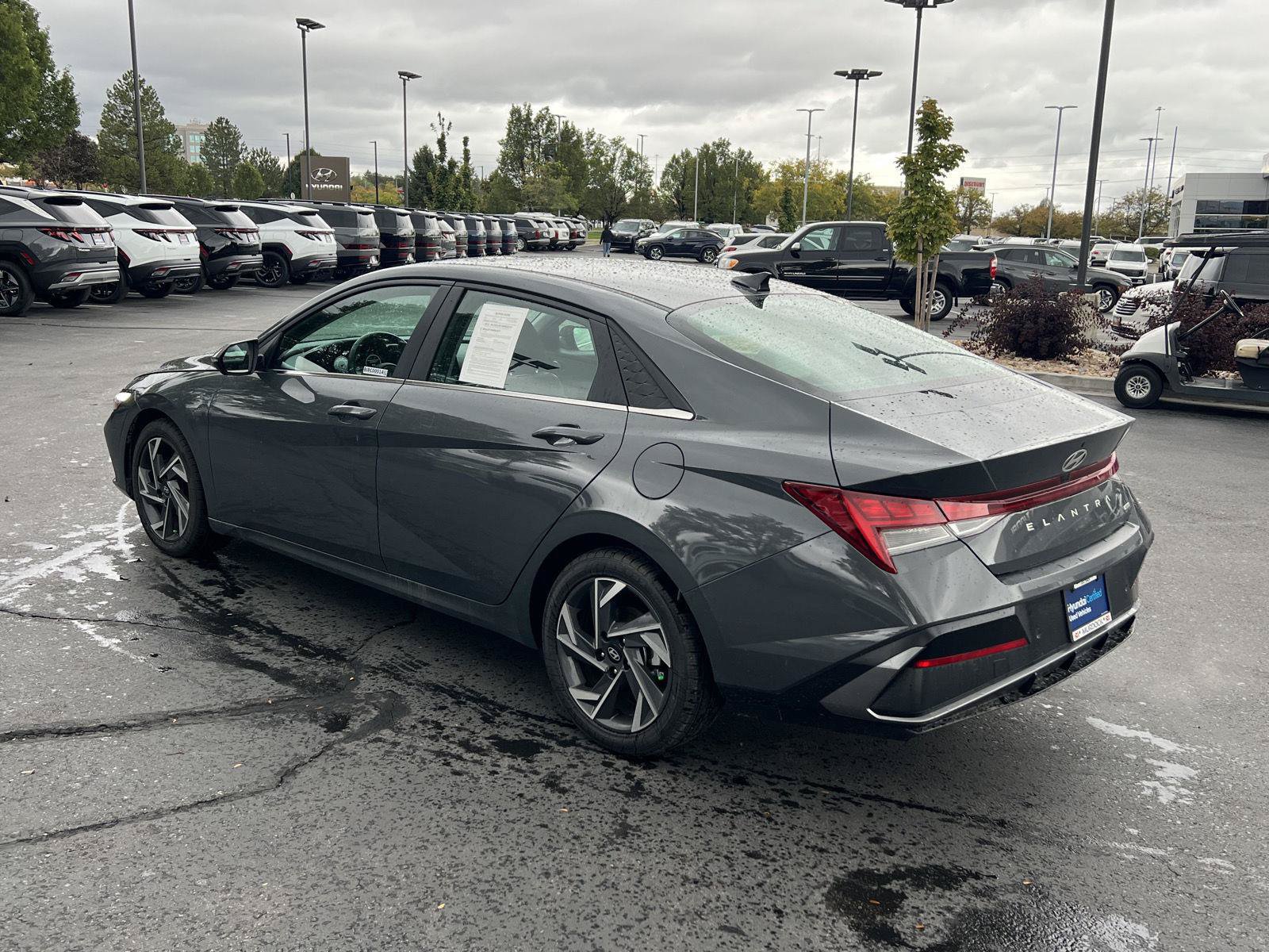 Certified 2024 Hyundai Elantra Limited FWD image 21