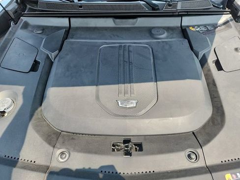 Certified 2023 Cadillac Lyriq AWD image 28