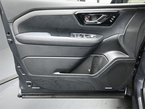 Certified 2025 Subaru Forester Touring w/ Popular Package - Touring image 20