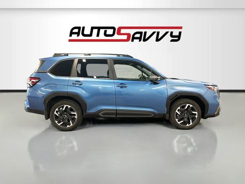 Used 2025 Subaru Forester Limited AWD/4WD image 8