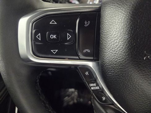Used 2025 RAM 1500 Laramie AWD/4WD image 19