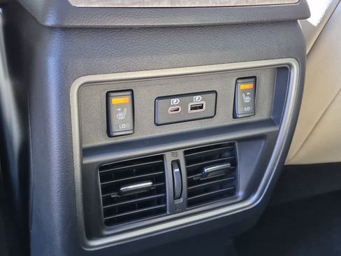 Used 2024 Nissan Murano SL image 8