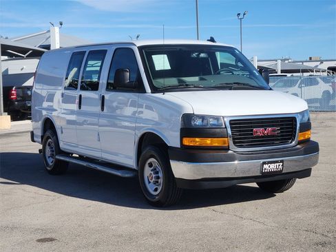 Certified 2024 GMC Savana 2500 w/ Driver Convenience Package image 3