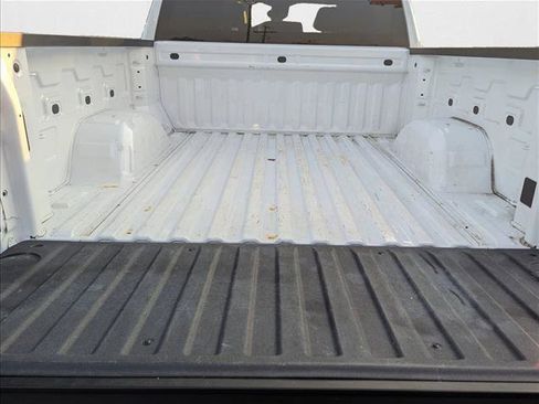 Used 2024 GMC Sierra 1500 Pro w/ Convenience Package image 6