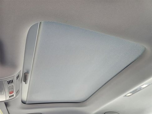 New 2026 Volkswagen Jetta SE image 18