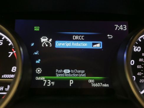 Used 2024 Toyota Camry LE AWD/4WD image 37