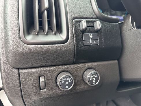 Used 2020 Chevrolet Colorado ZR2 w/ Colorado ZR2 Bison Edition image 19